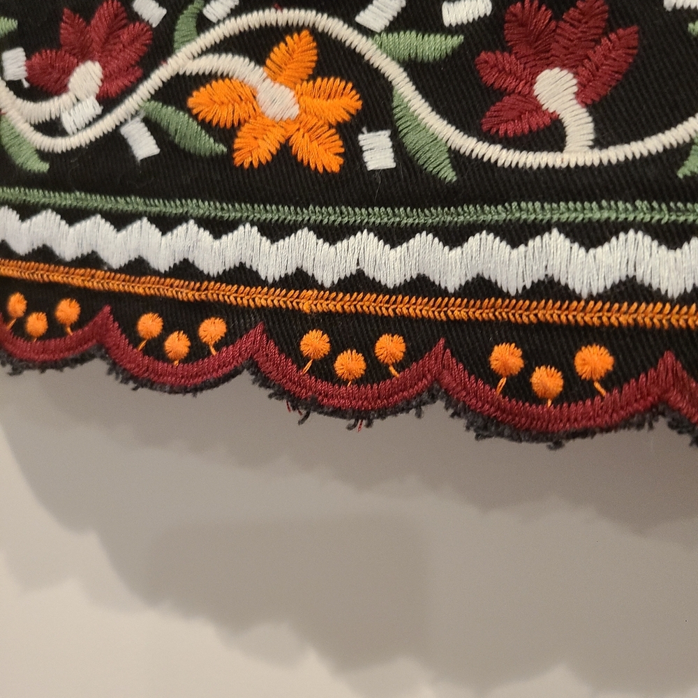 Lulu's Black Embroidered Skirt - Picture 3 of 8